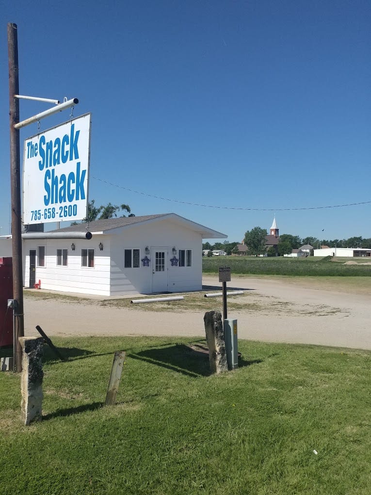 Need A Break At Wilson Lake? Here Are Two Great Places To Eat!